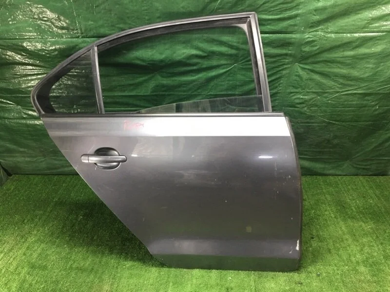 Дверь задняя правая Volkswagen Jetta 2014 162, 1B