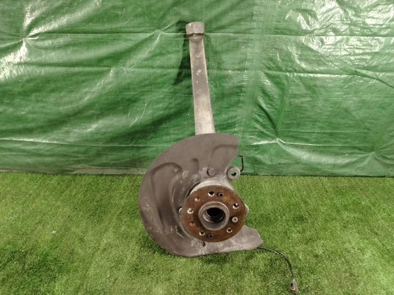 Кулак передний левый Mercedes-Benz Gl 2009 X164