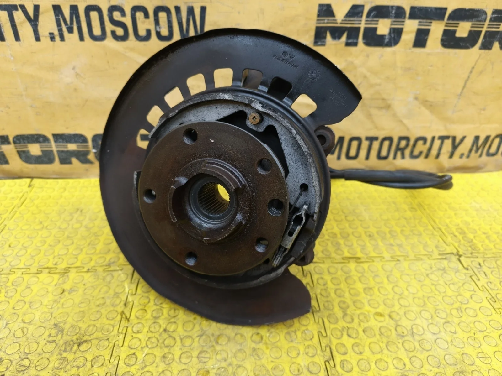 Кулак VOLKSWAGEN Touareg 2006 7LA