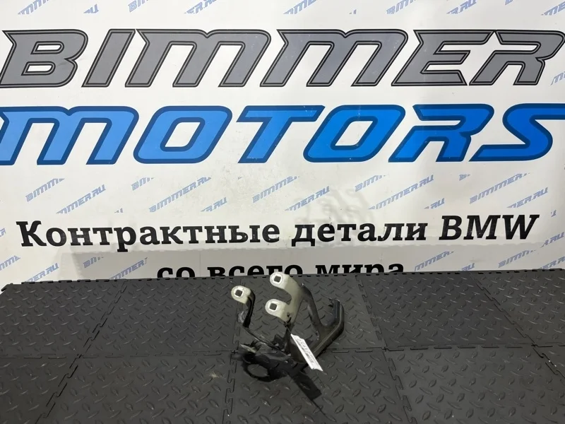 Кронштейн крыла Bmw 550Ix 2014 41357207209 F10 N63B44B, левый
