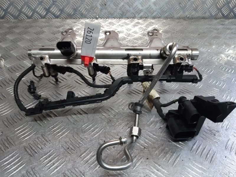 Топливная рампа Volkswagen Passat B6