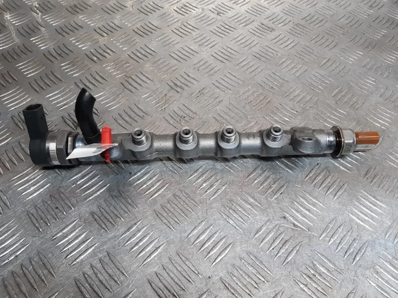 Топливная рампа Skoda Superb 2