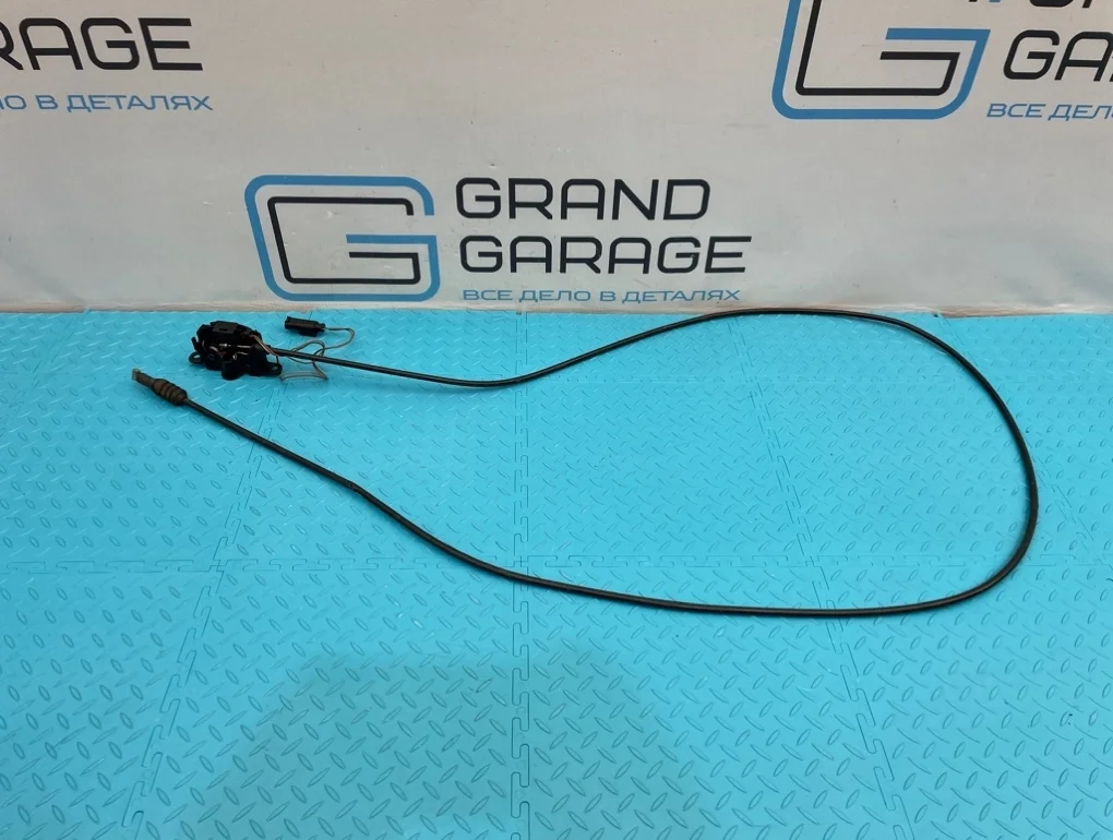 Замок капота Mercedes-Benz Ml-Class 2002 A2108800960 W163 112.942 3.2