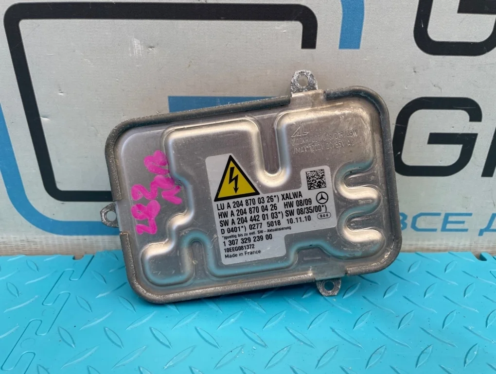 Блок розжига ксенона Mercedes-Benz C-Class 2010 A2048700326 W204 271.860 1.8
