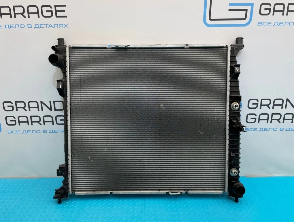 Радиатор охлаждения Mercedes-Benz Ml-Class 2012 A0995000104 W166 642.826 3.0