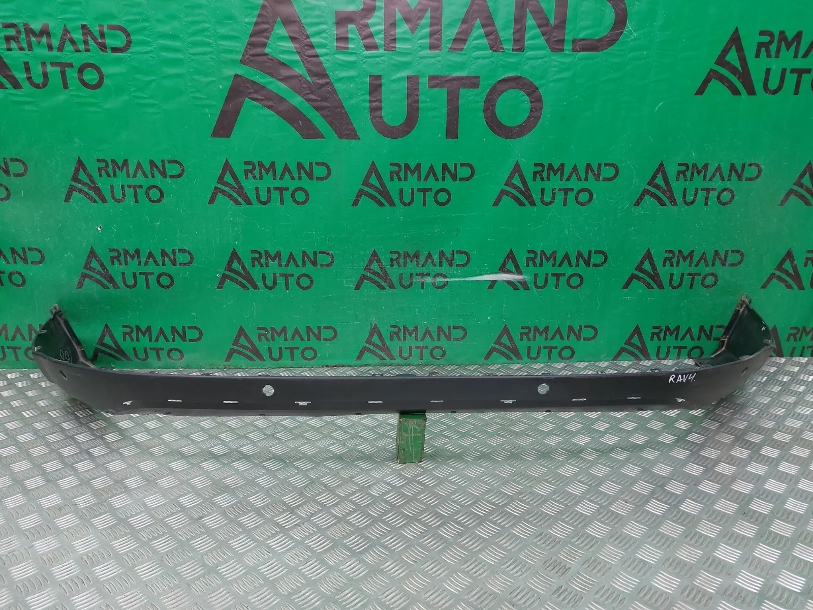 Юбка бампера TOYOTA RAV4 2015-2019 CA40