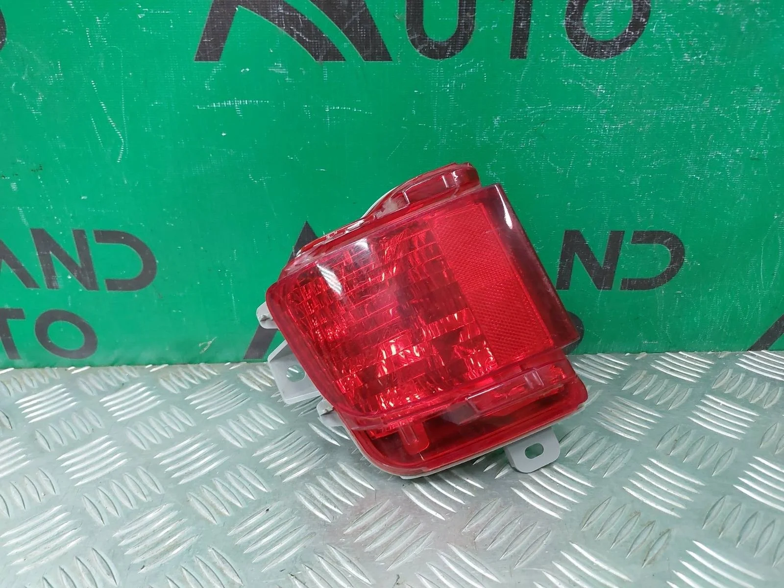 Фонарь противотуманный Toyota Land Cruiser 2015-2021 200