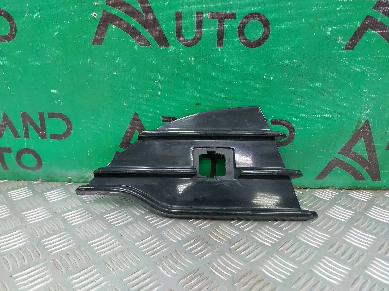 Решетка бампера Ford Kuga 2012-2016 CBS