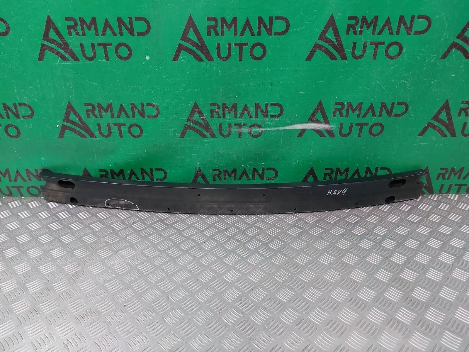 Усилитель бампера Toyota RAV4 2012-2019 CA40