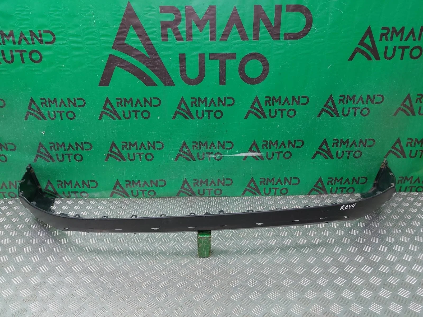 Юбка бампера Toyota RAV4 2015-2019 CA40