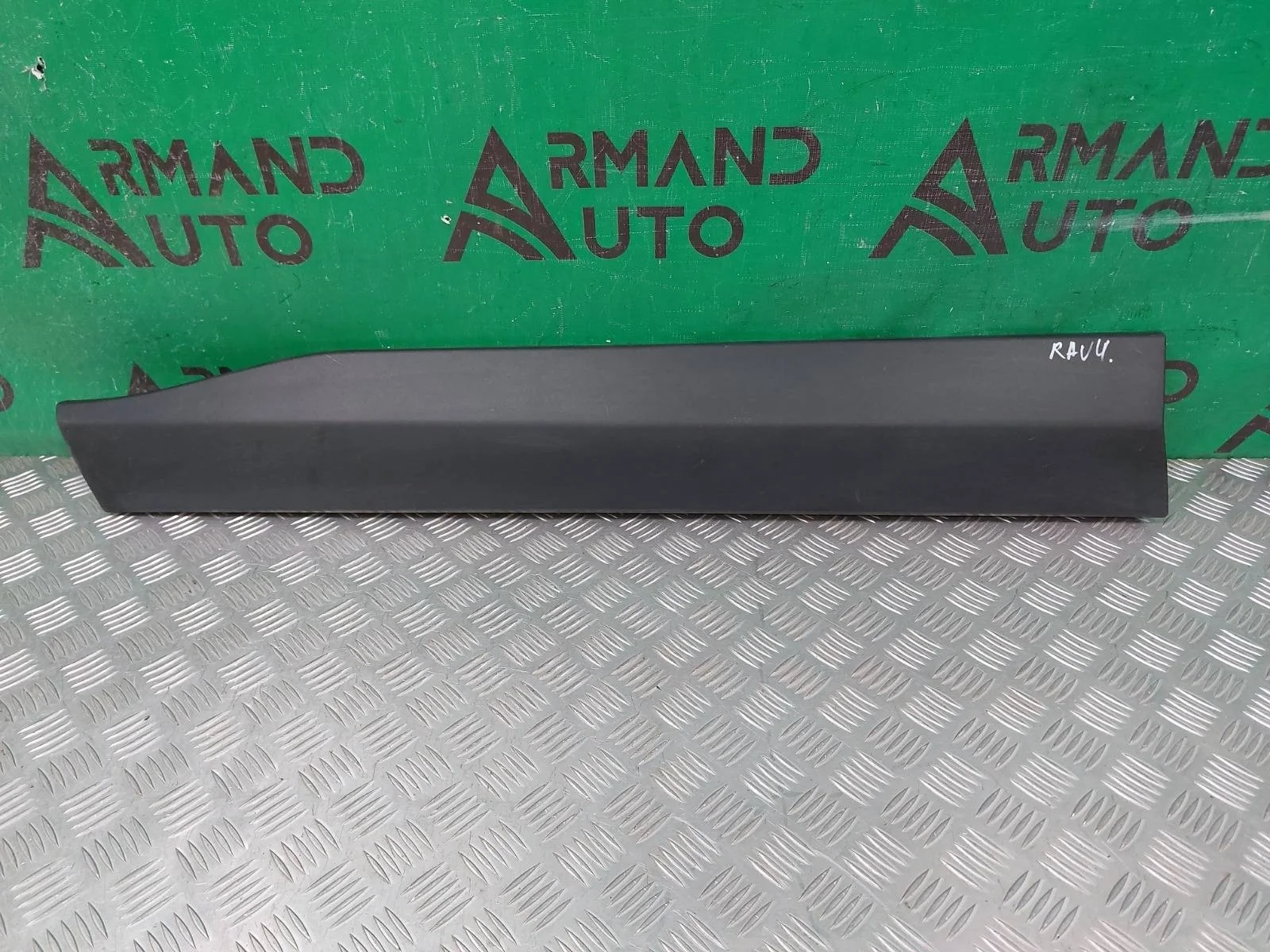 Молдинг двери TOYOTA RAV4 2018-нв 5 XA50