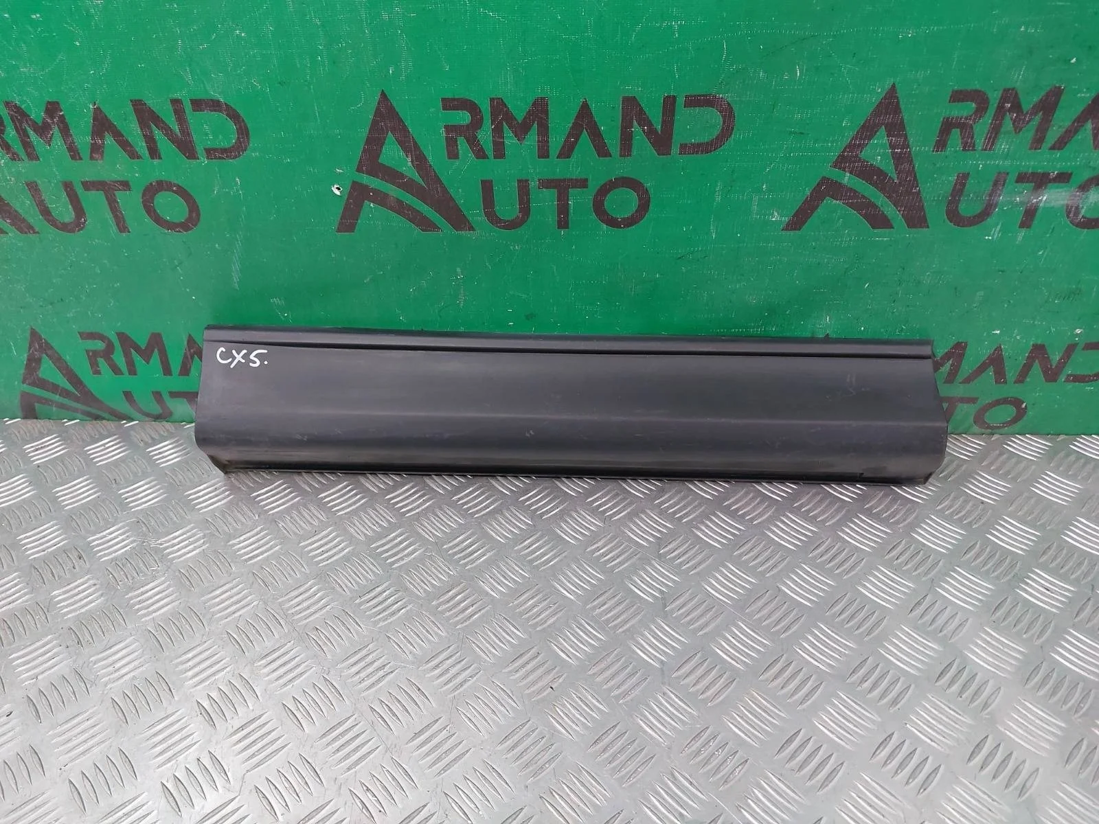 Молдинг двери Mazda CX-5 2017-нв