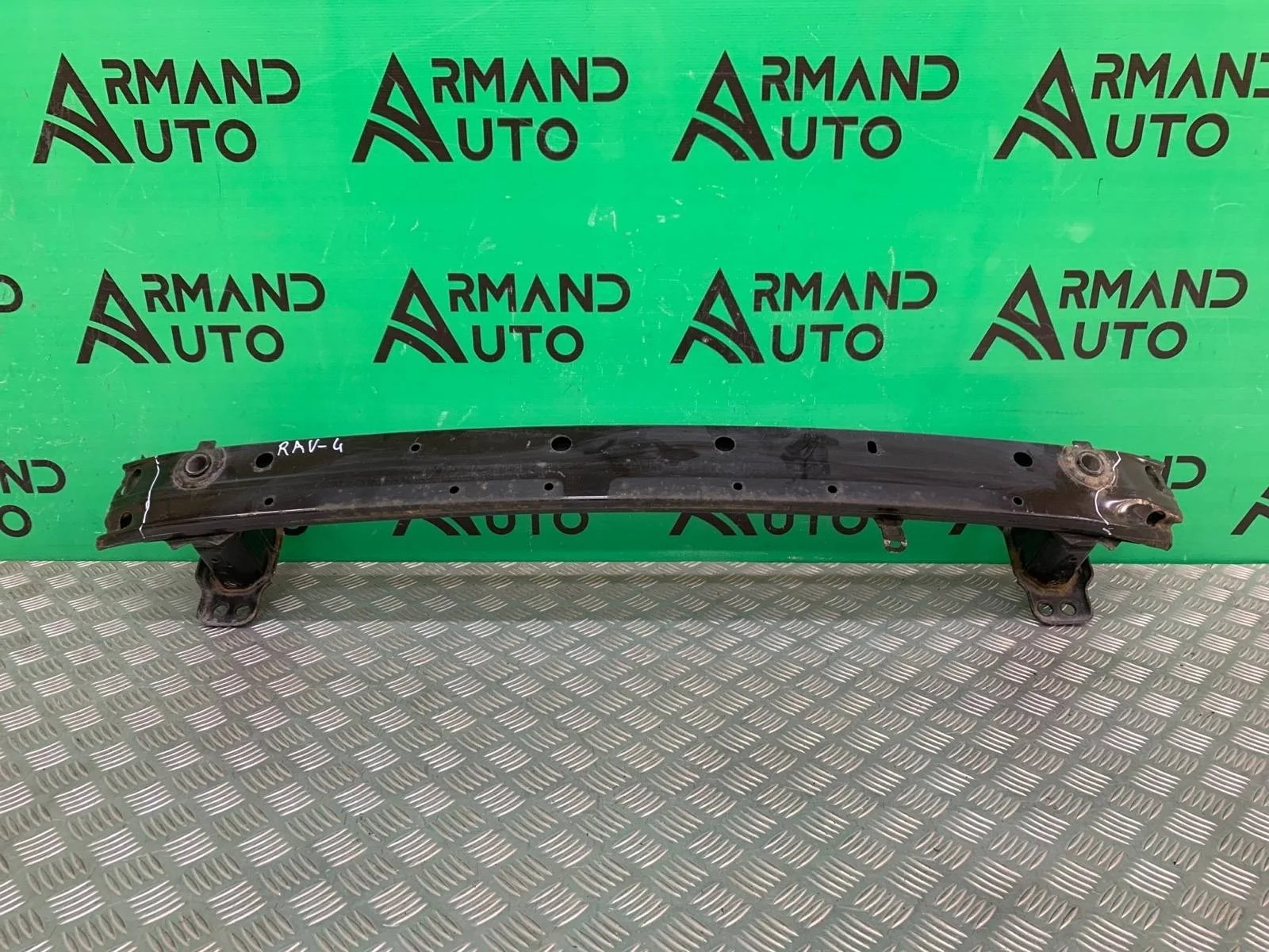 Усилитель бампера Toyota RAV4 2012-2019 CA40