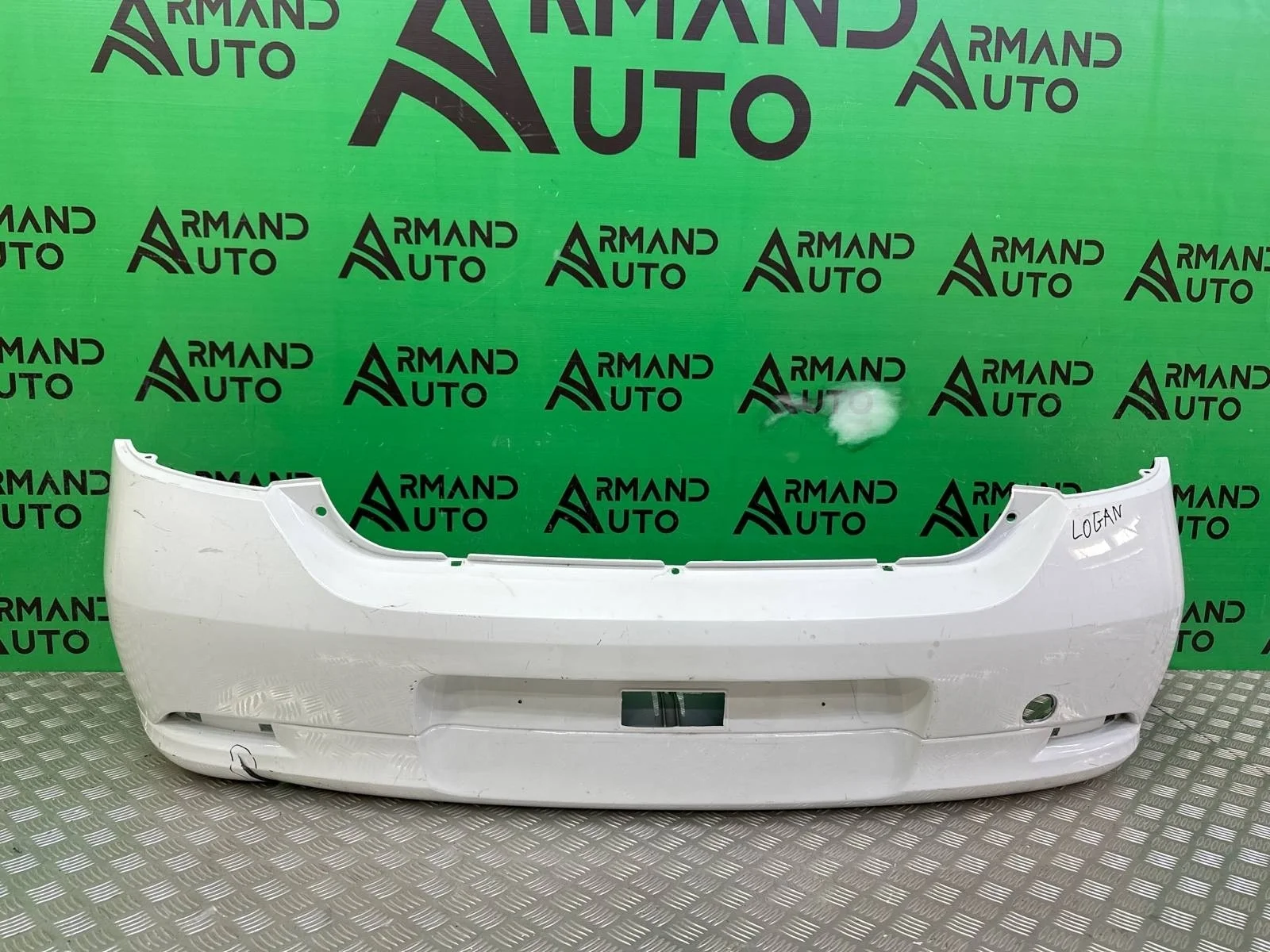 Бампер Renault Logan 2012-2022