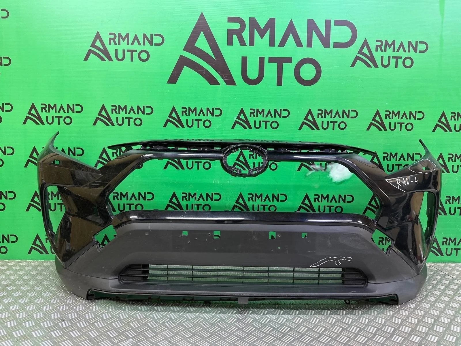 Бампер Toyota RAV4 2018-нв 5 XA50