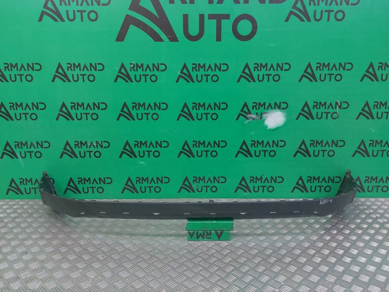 Юбка бампера Toyota RAV4 2015-2019 CA40