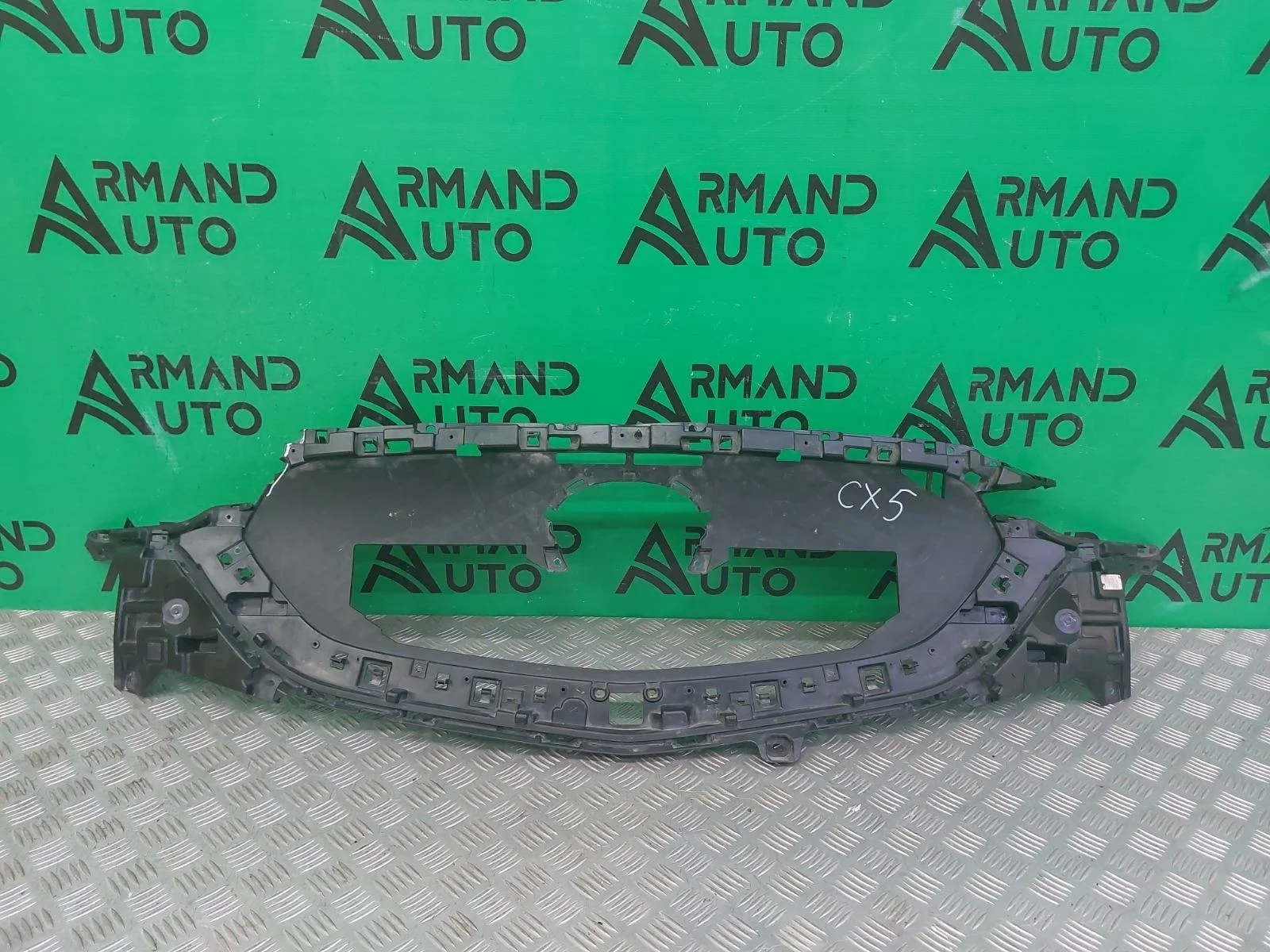 Решетка радиатора Mazda CX-5 2017-нв