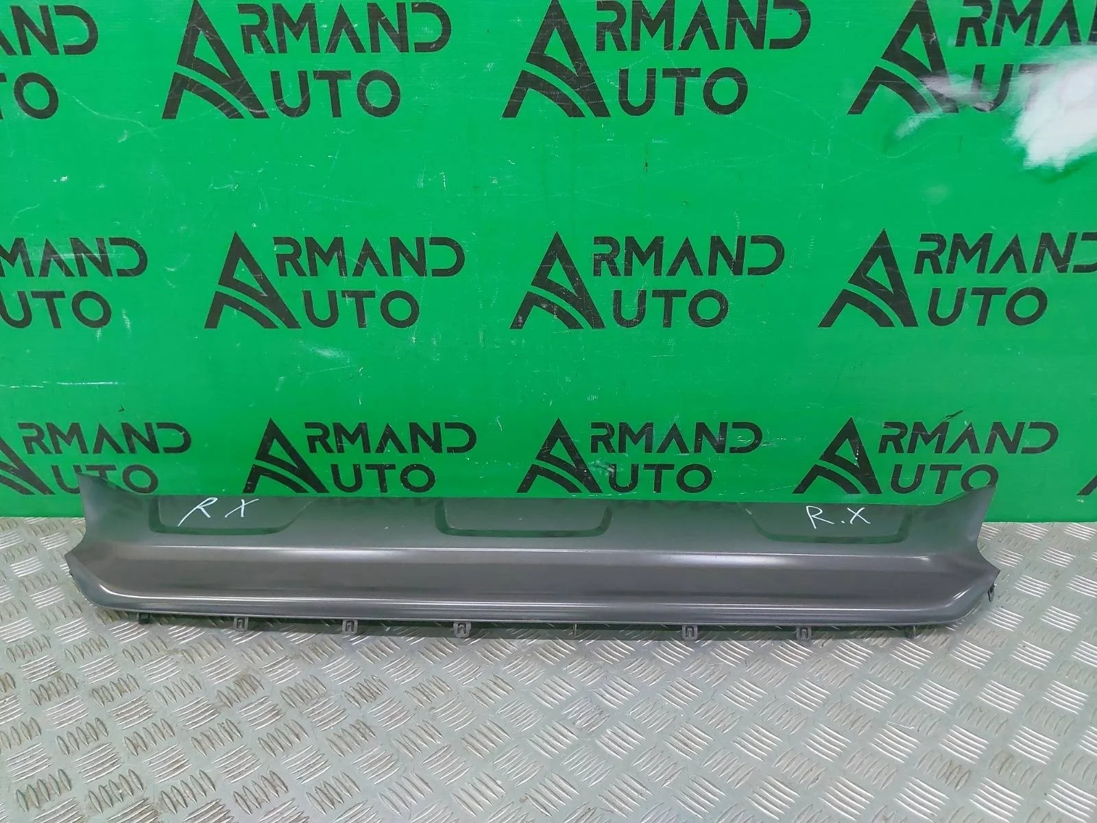 Накладка бампера нижняя Lexus RX 2015-2019 4
