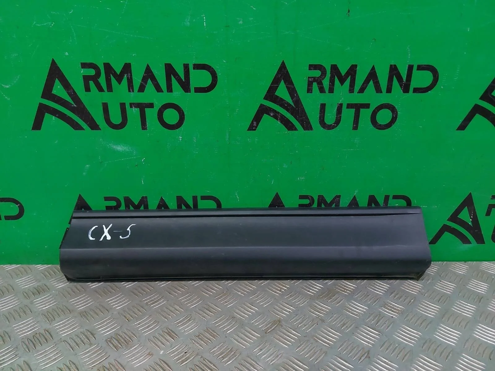 Молдинг двери Mazda CX-5 2017-нв