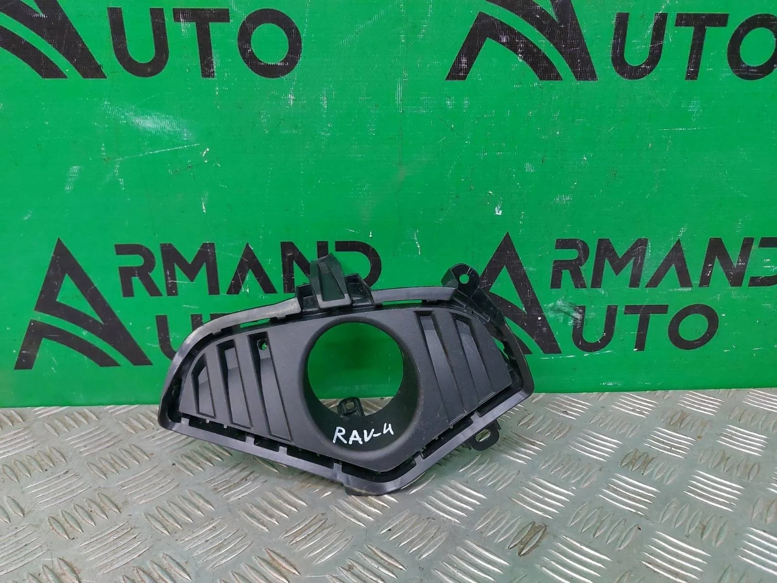 Окантовка птф Toyota RAV4 2018-нв 5 XA50