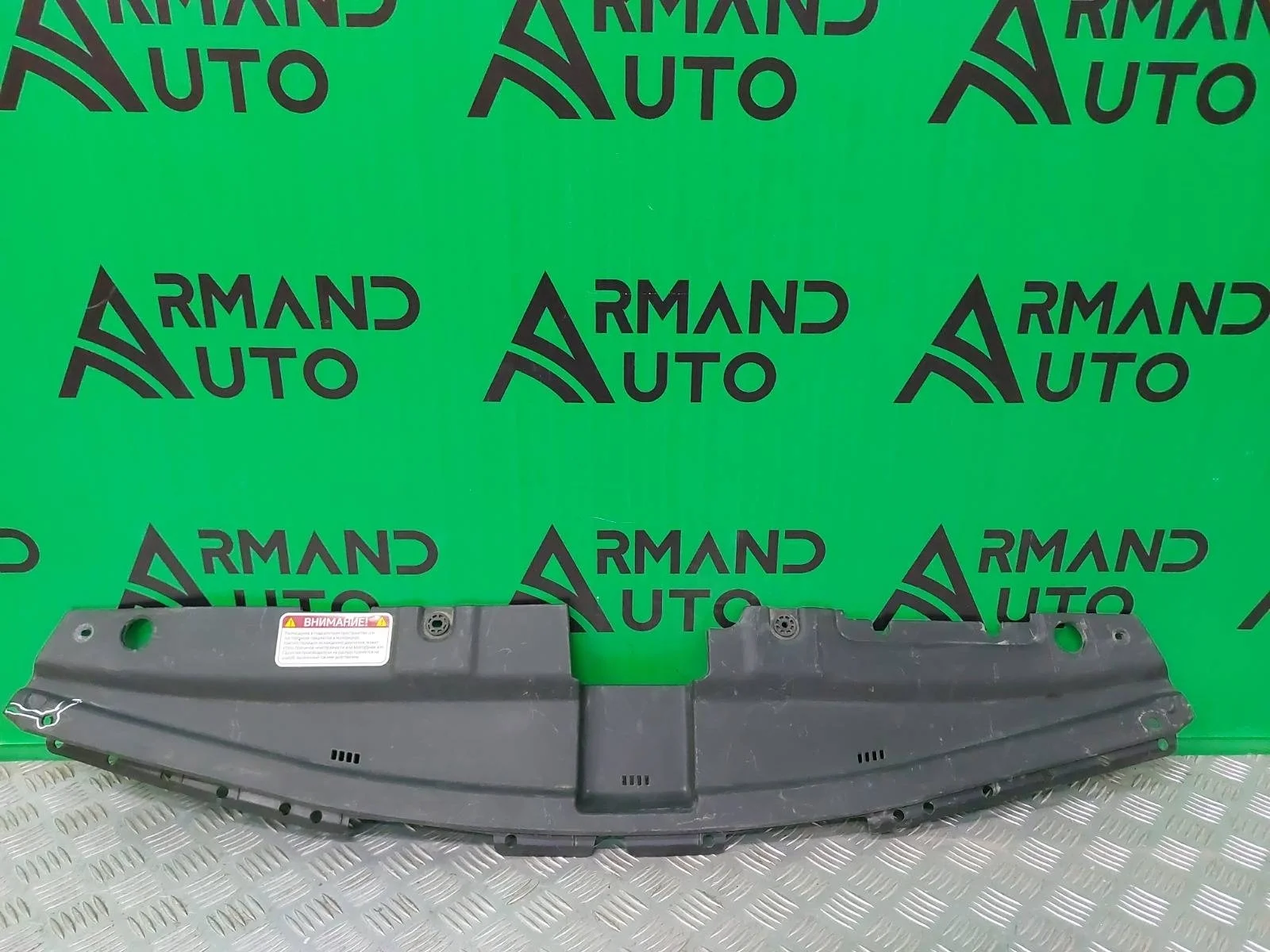 Кожух замка капота Hyundai Solaris 2014-2017