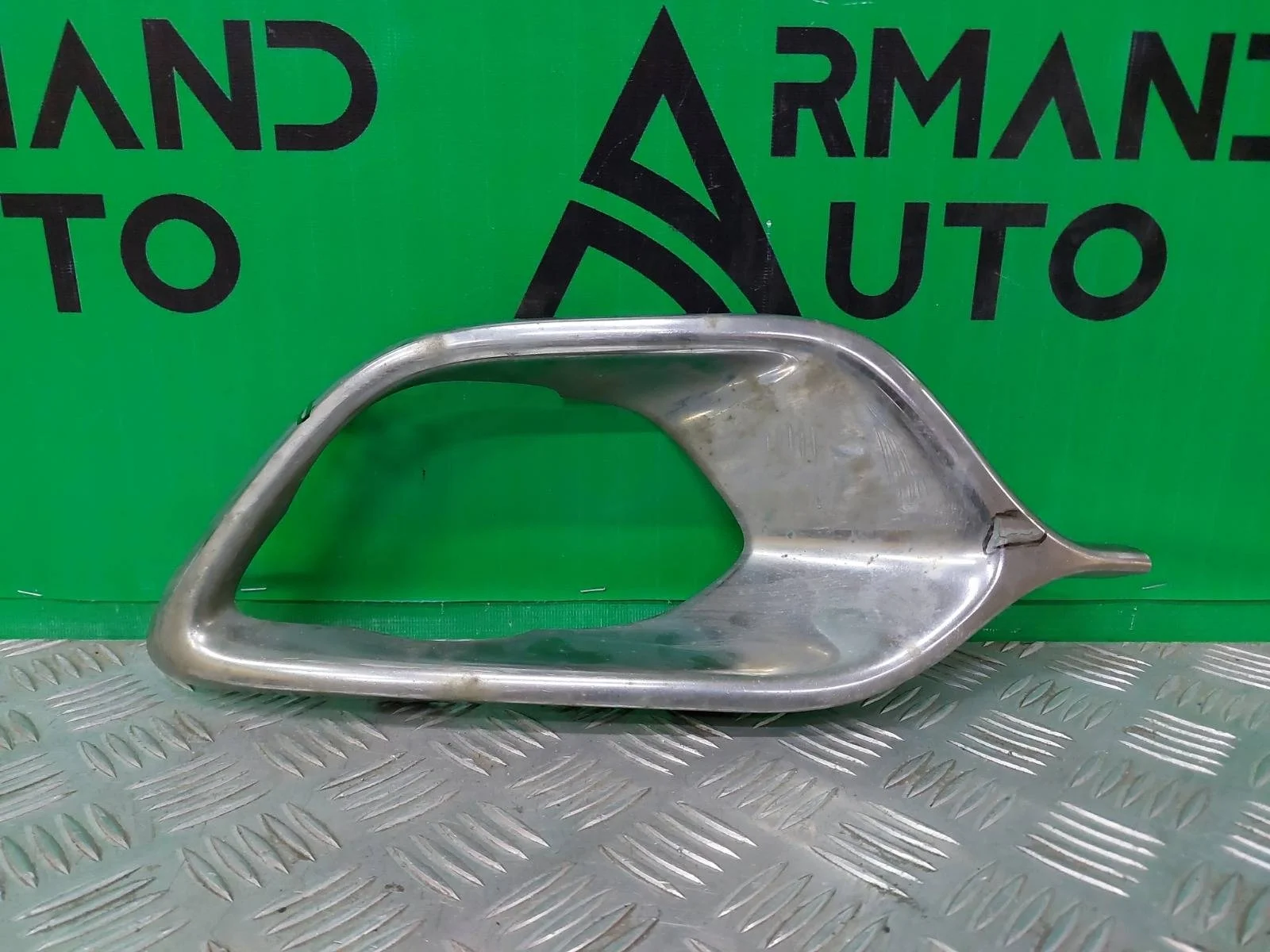 Накладка окантовки птф Renault Logan 2012-2018