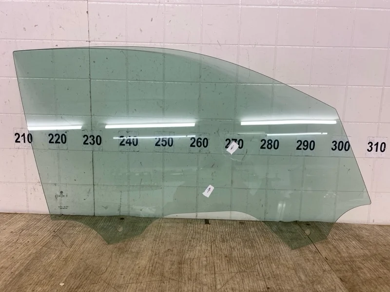 Стекло Volkswagen Tiguan 2 2016 2017 2018 2019 2020 2021 2022 2023 2024 5NR845202, переднее правое