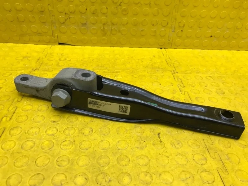 Опора двигателя Skoda Octavia 2018 5Q0199855AD 5E3 CJS 298666