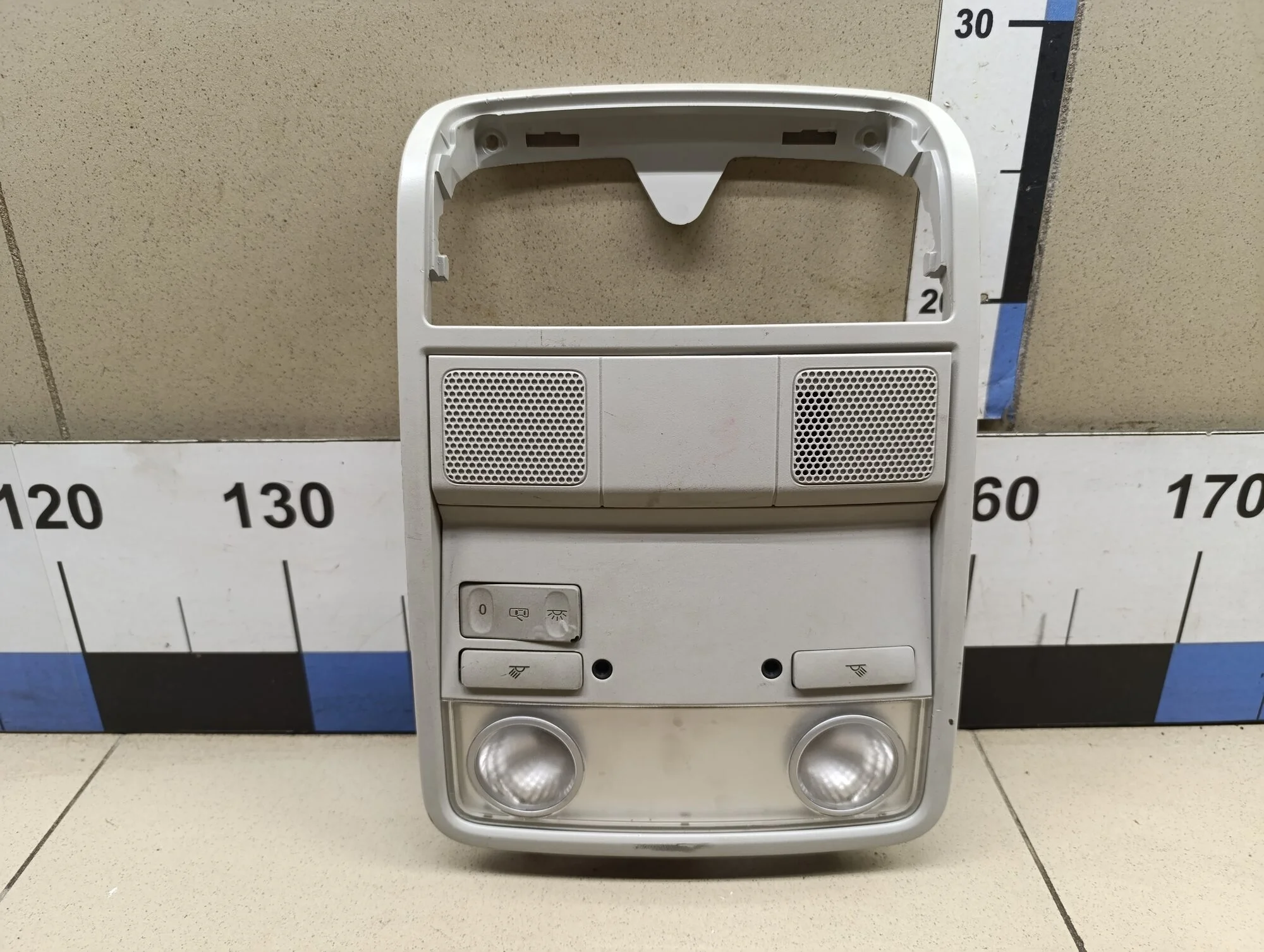 Плафон салонный Passat [B6] 2005-2010