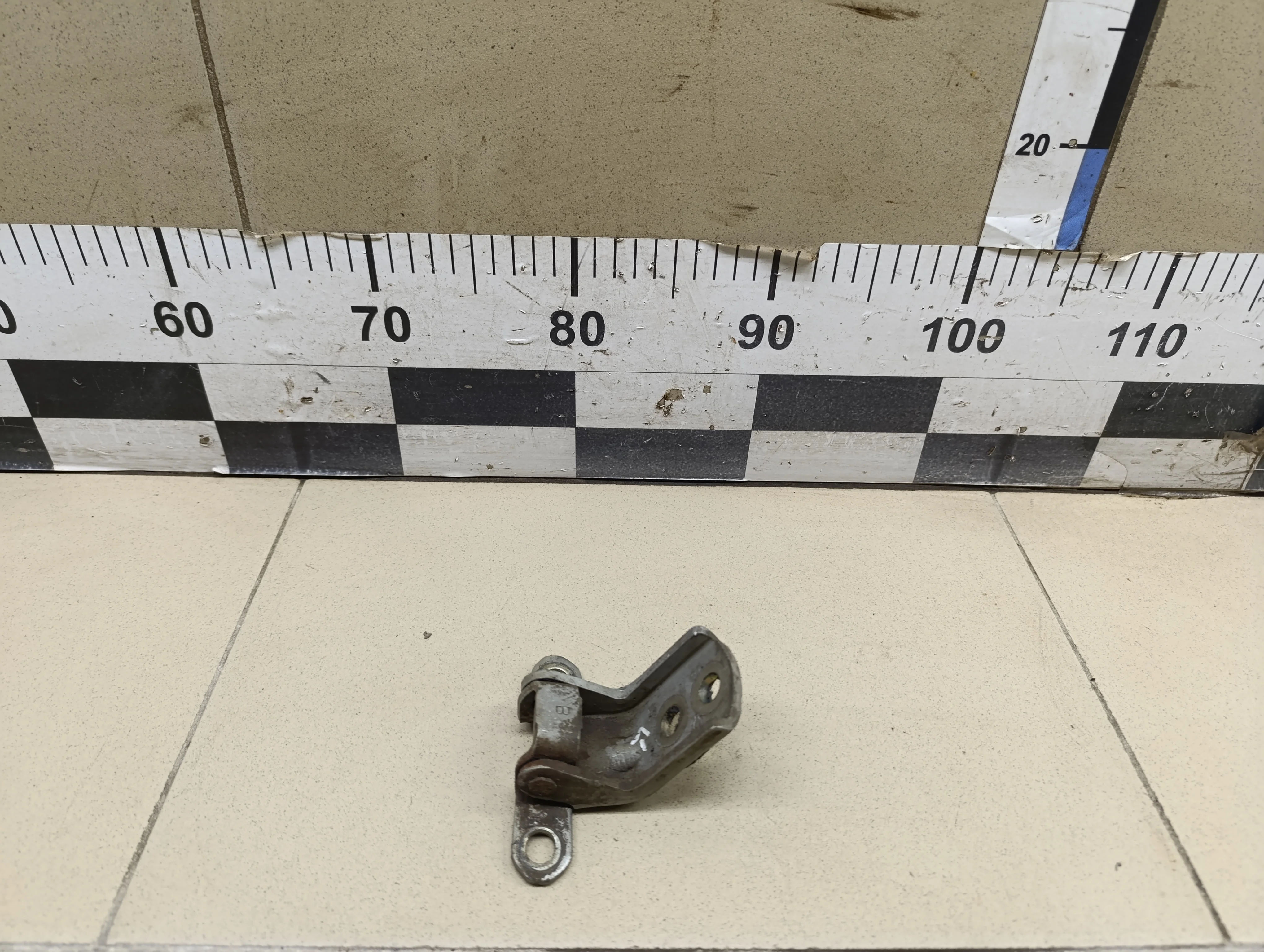 Петля двери Almera N16 2000-2006