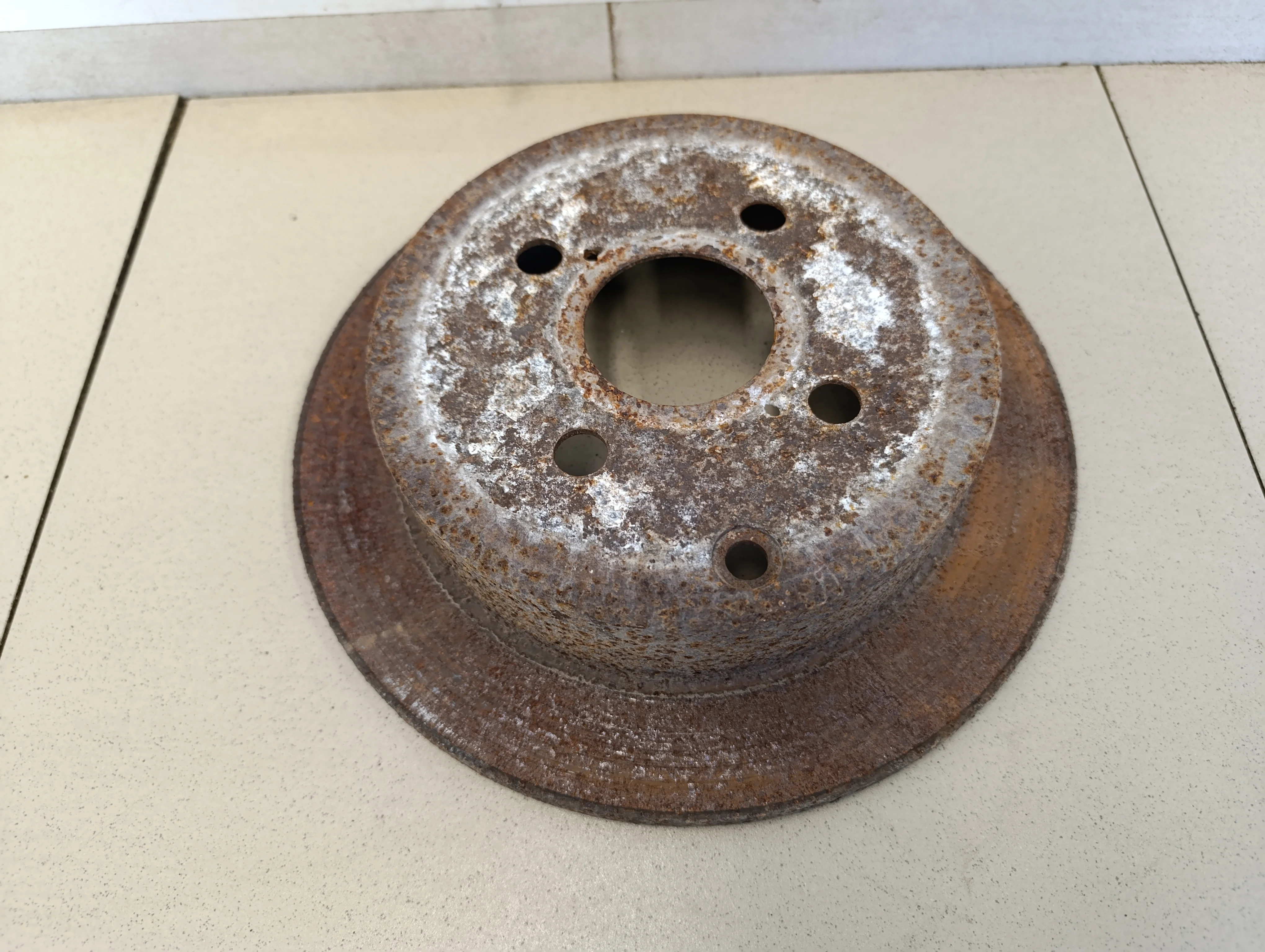 Диск тормозной задний Corolla E12 2001-2006