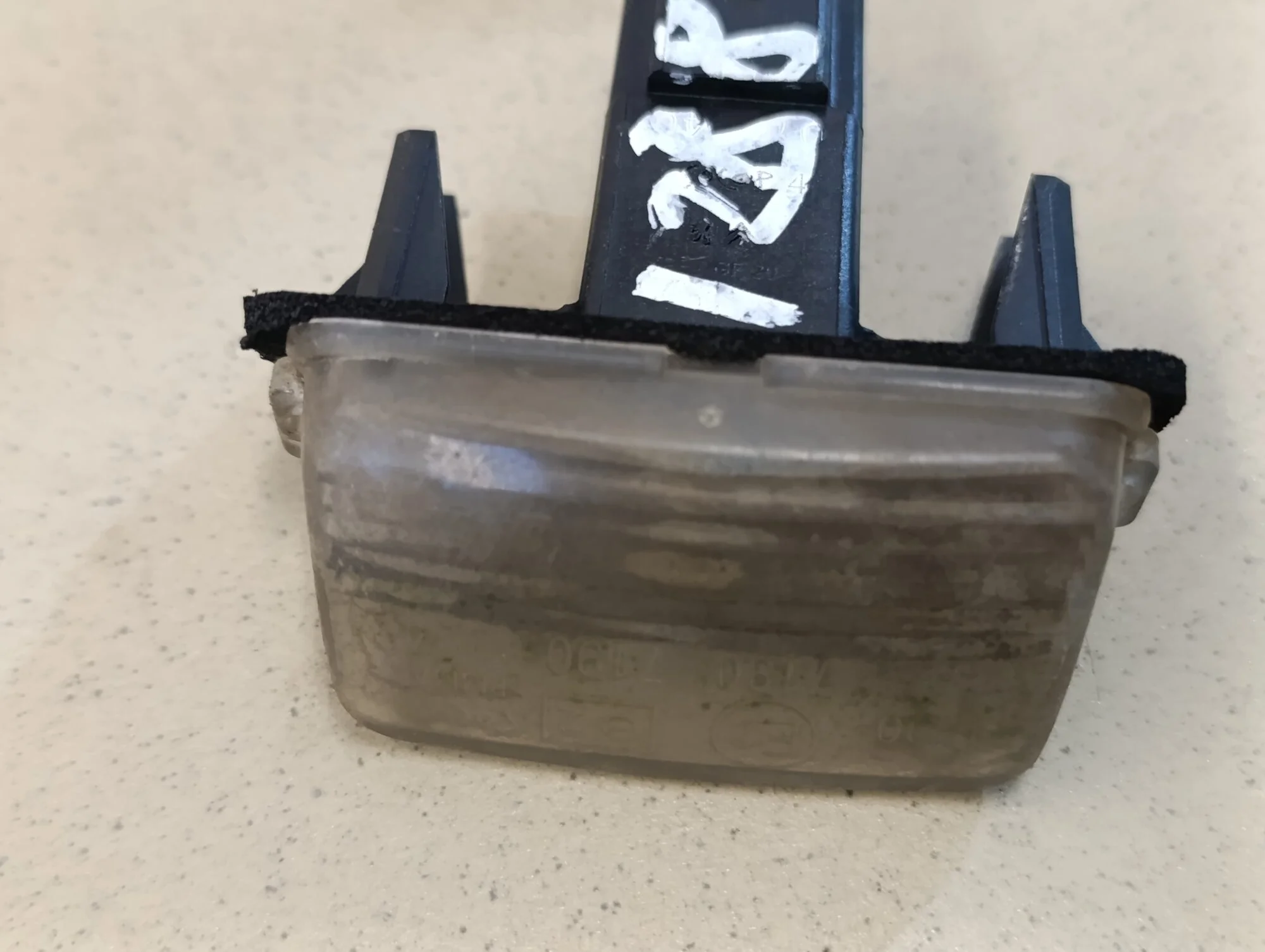 Фонарь подсветки номера 206 1998-2012