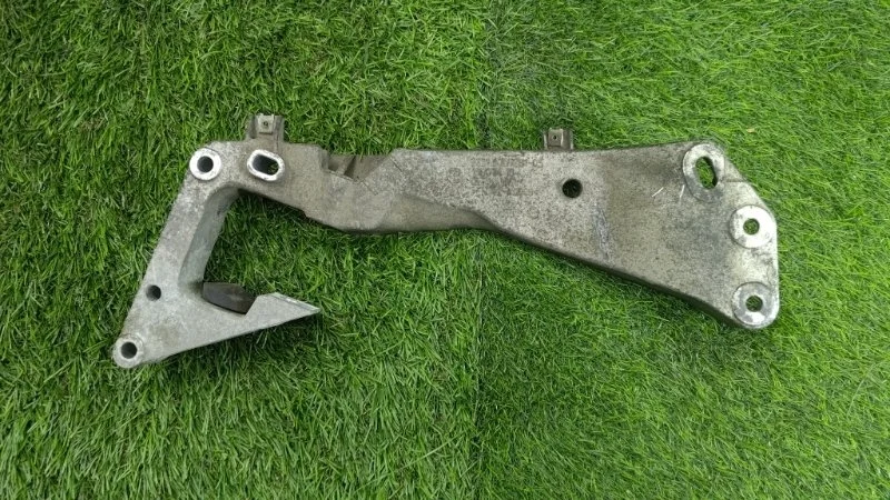 Кронштейн акпп BMW X1 2012 E84