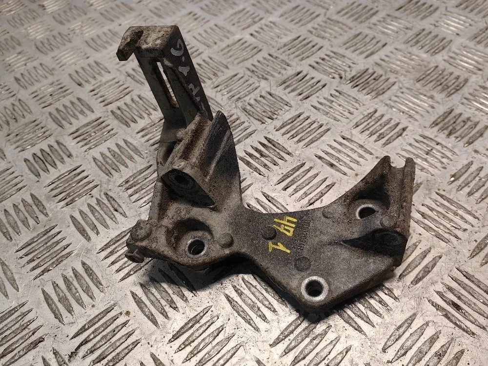 Кронштейн генератора Renault Kaptur