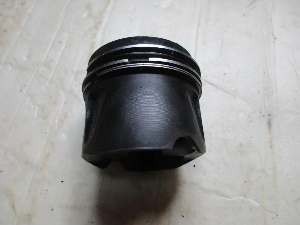 Поршень дизель Mercedes-Benz