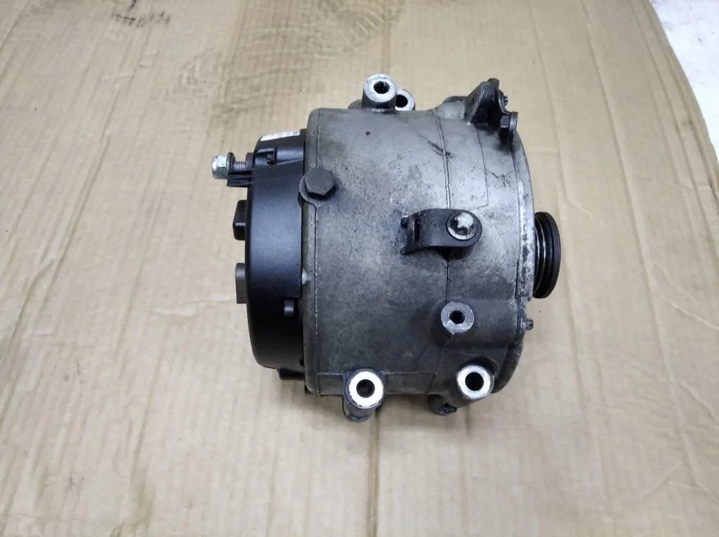 Генератор Mercedes-Benz