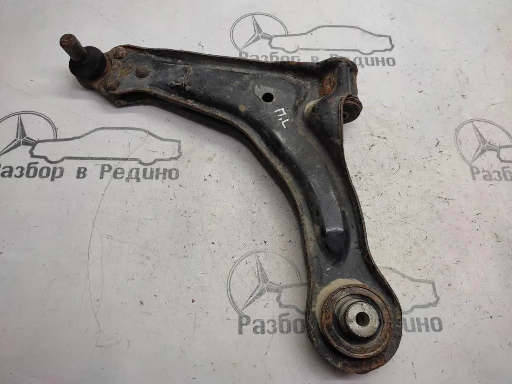 Рычаг передний нижний левый Mercedes-Benz