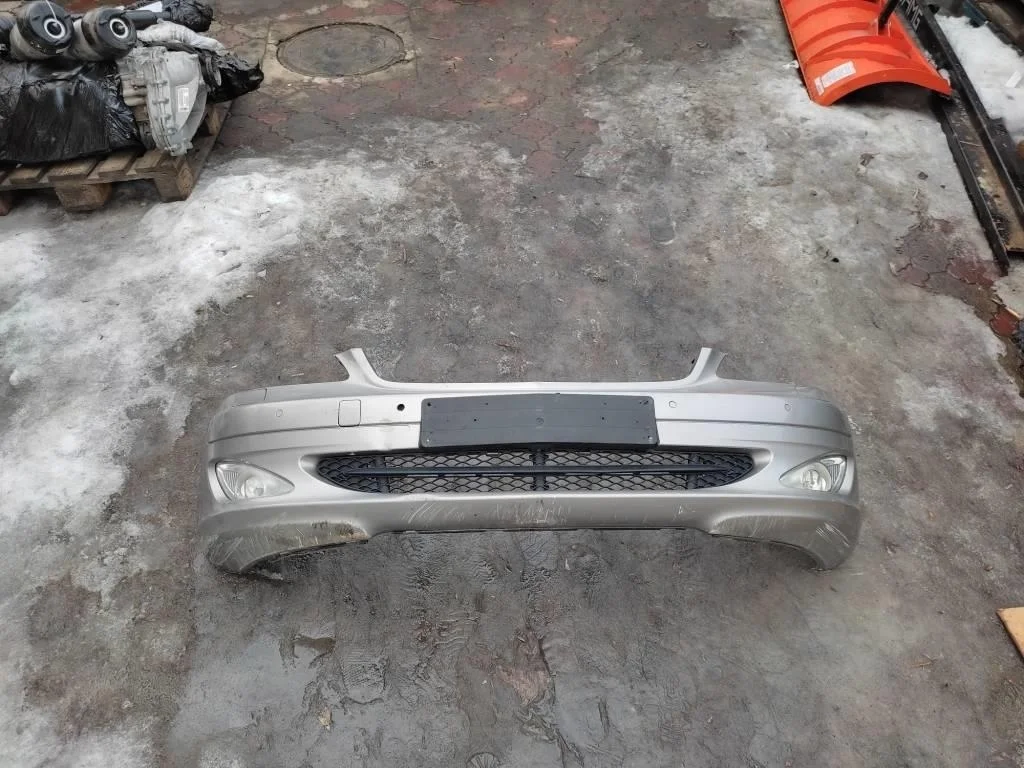 Бампер передний Mercedes-Benz
