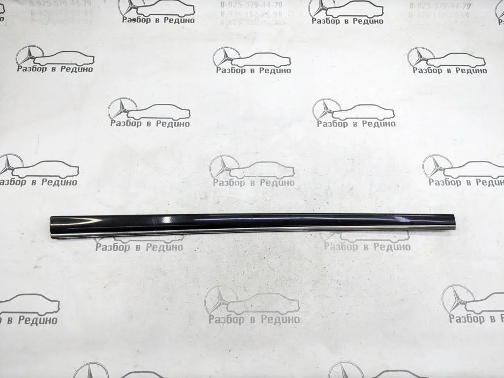 Молдинг двери Mercedes-Benz
