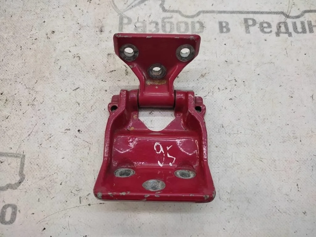 Петля крышки багажника Mercedes-Benz