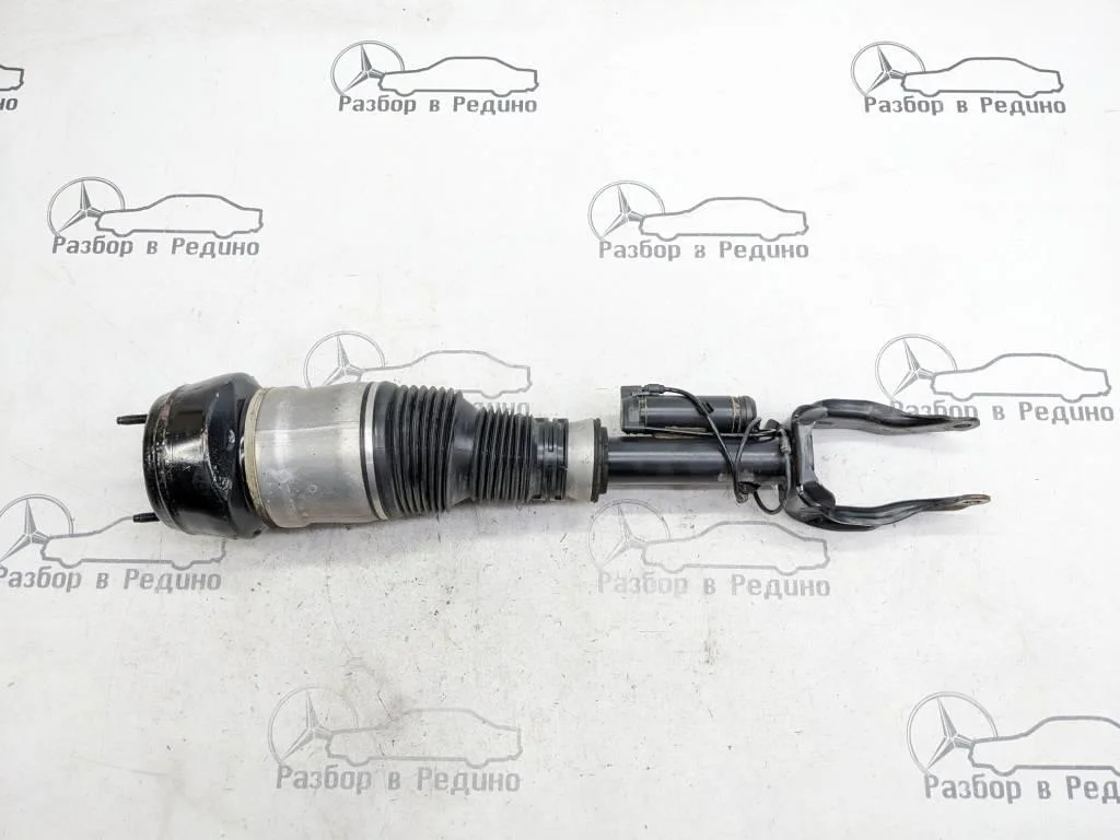 Пневмостойка передняя Mercedes-Benz