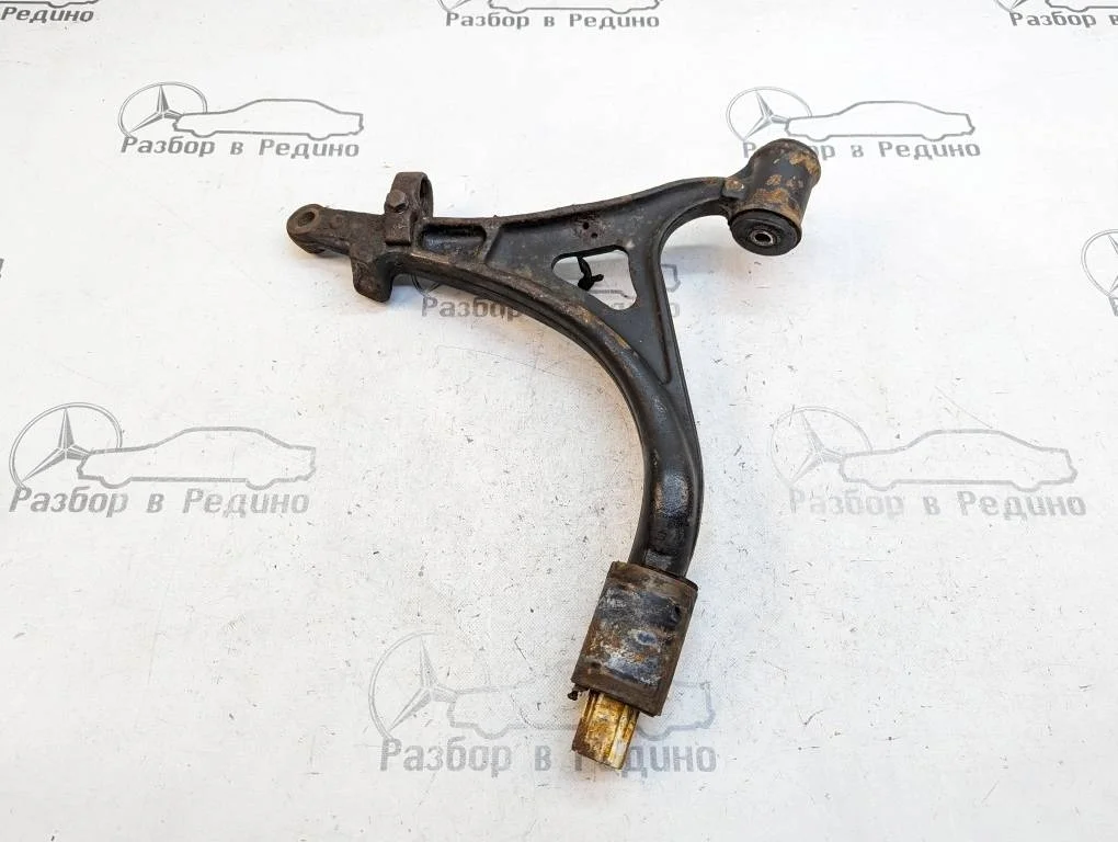 Рычаг передний нижний правый Mercedes-Benz