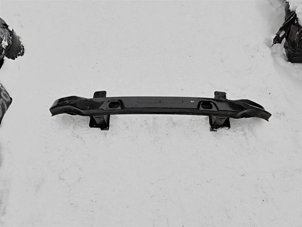 Усилитель переднего бампера Mercedes-Benz