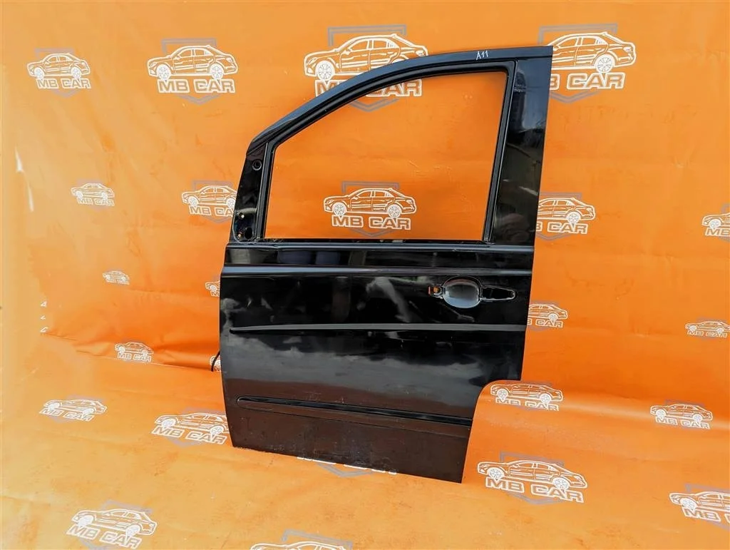 Дверь передняя левая Mercedes-Benz
