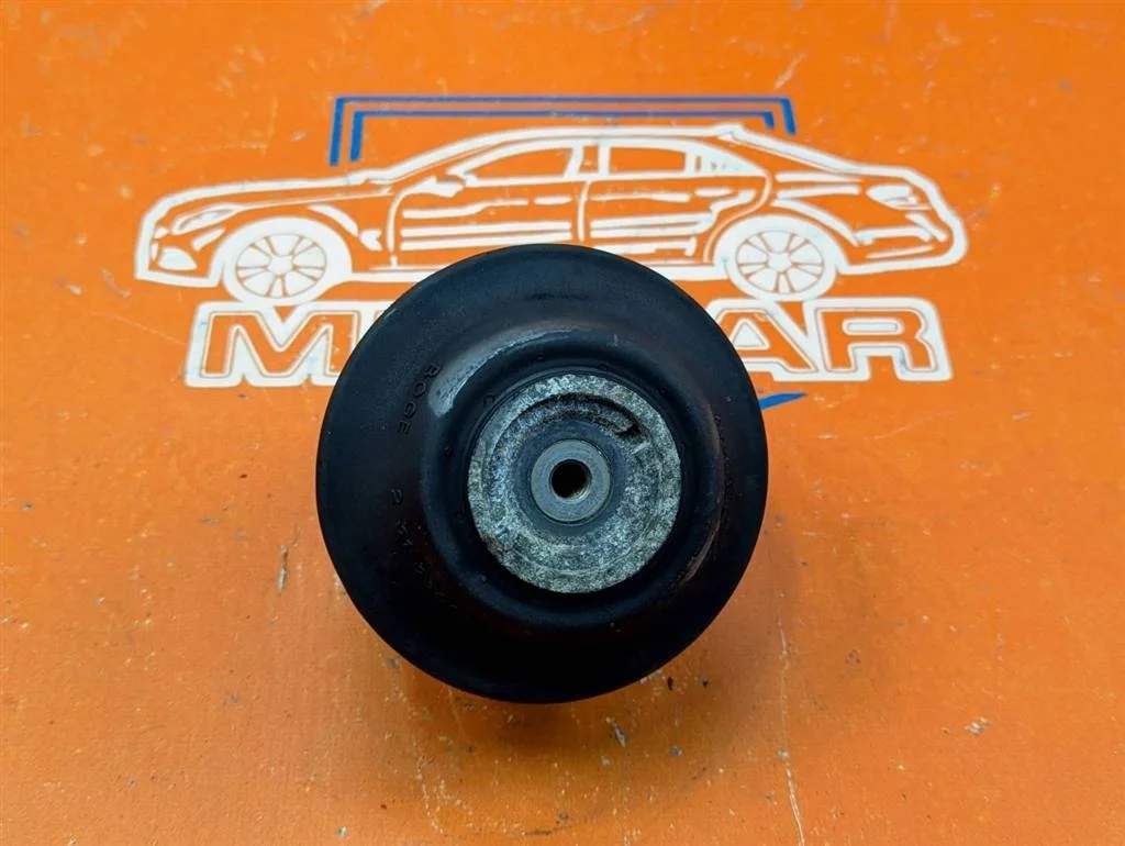 Опора двигателя Mercedes-Benz