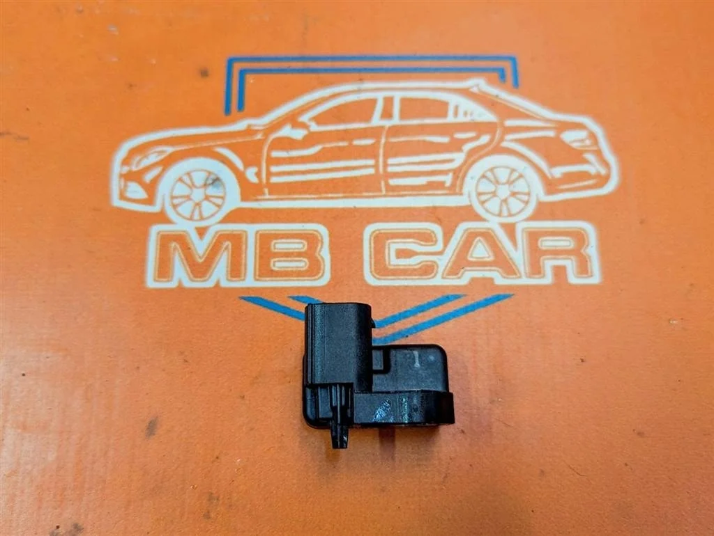 Датчик ускорения Mercedes-Benz