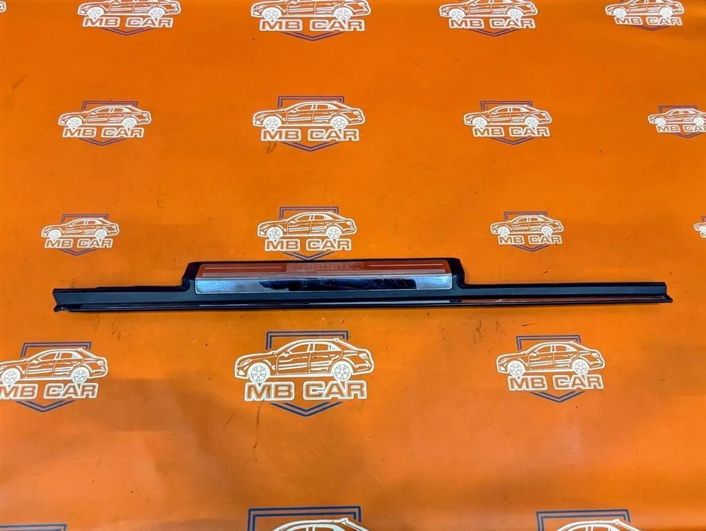 Накладка порога внутренняя Mercedes-Benz