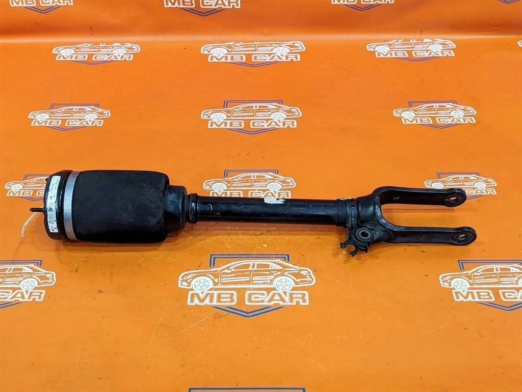 Пневмостойка передняя Mercedes-Benz