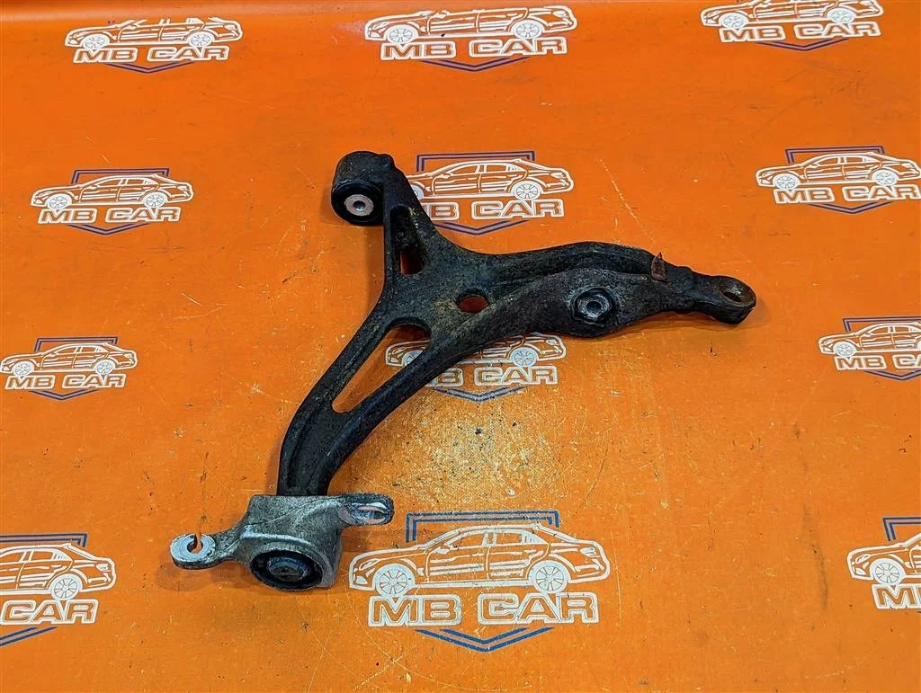Рычаг передний нижний правый Mercedes-Benz
