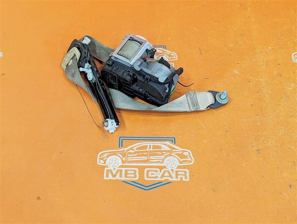 Ремень безопасности передний правый Mercedes-Benz